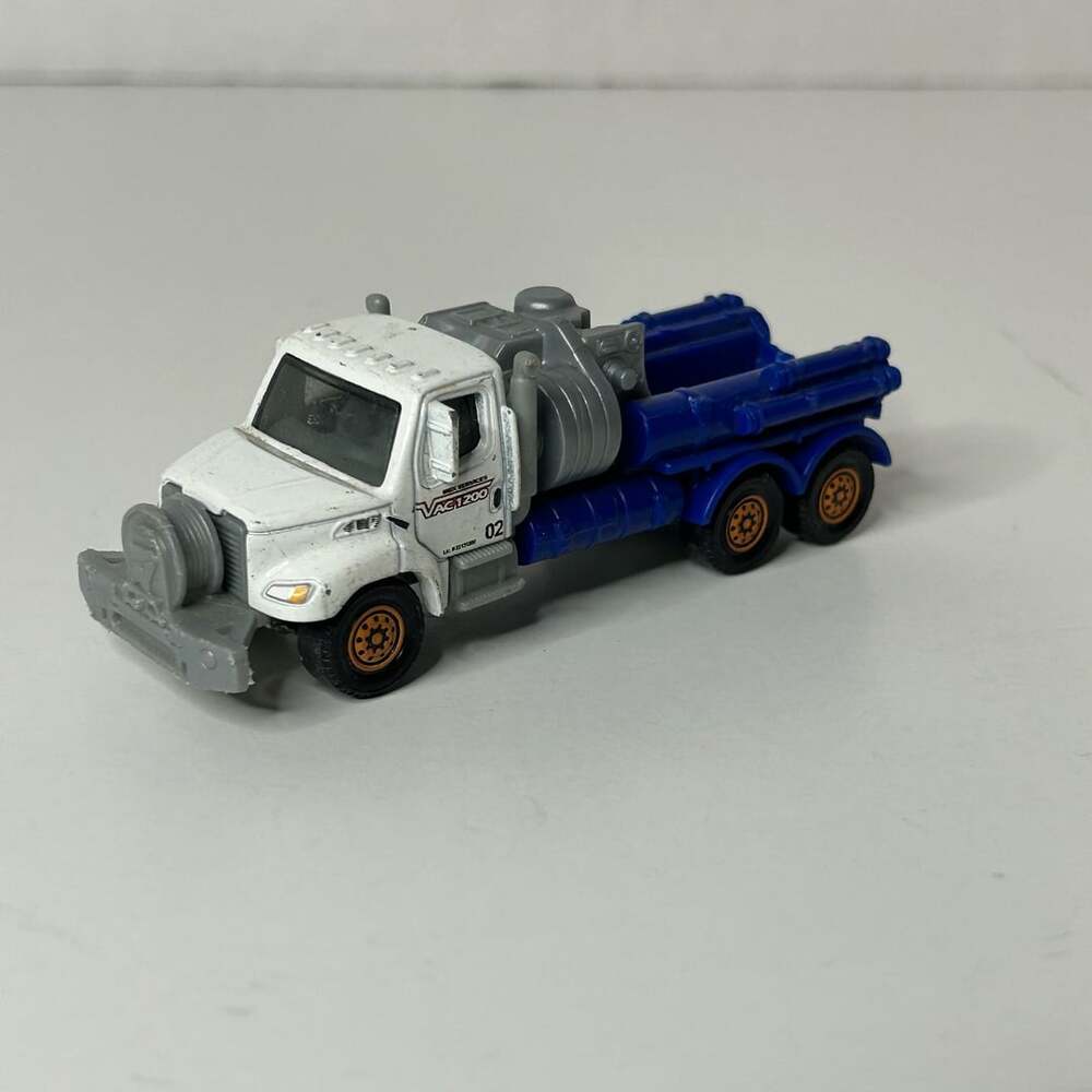 Matchbox Freightliner M2 106 Vacuum 1200 Truck White Blue Used Good